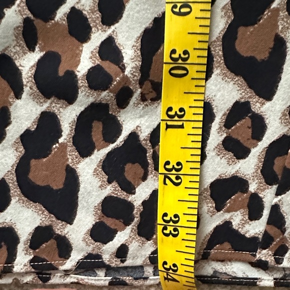 Chico's Animal Print Tunic Dress Leopard Shift Dress Size 0 (4/6) Casual - Picture 6 of 7